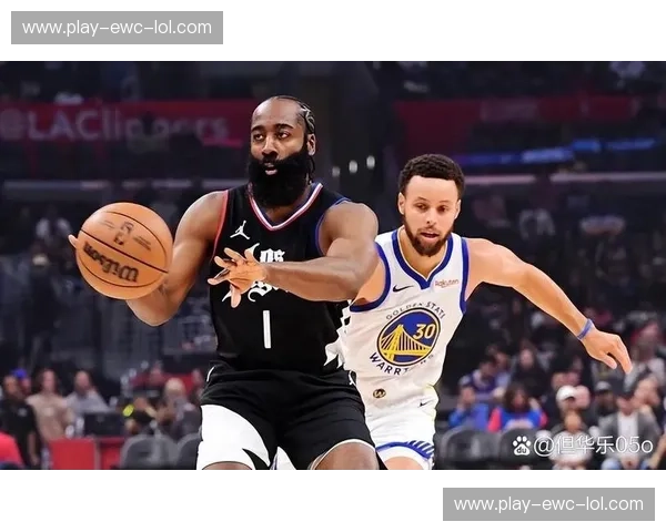 巅峰对决，谁主沉浮？快船勇士常规赛恩怨情仇录